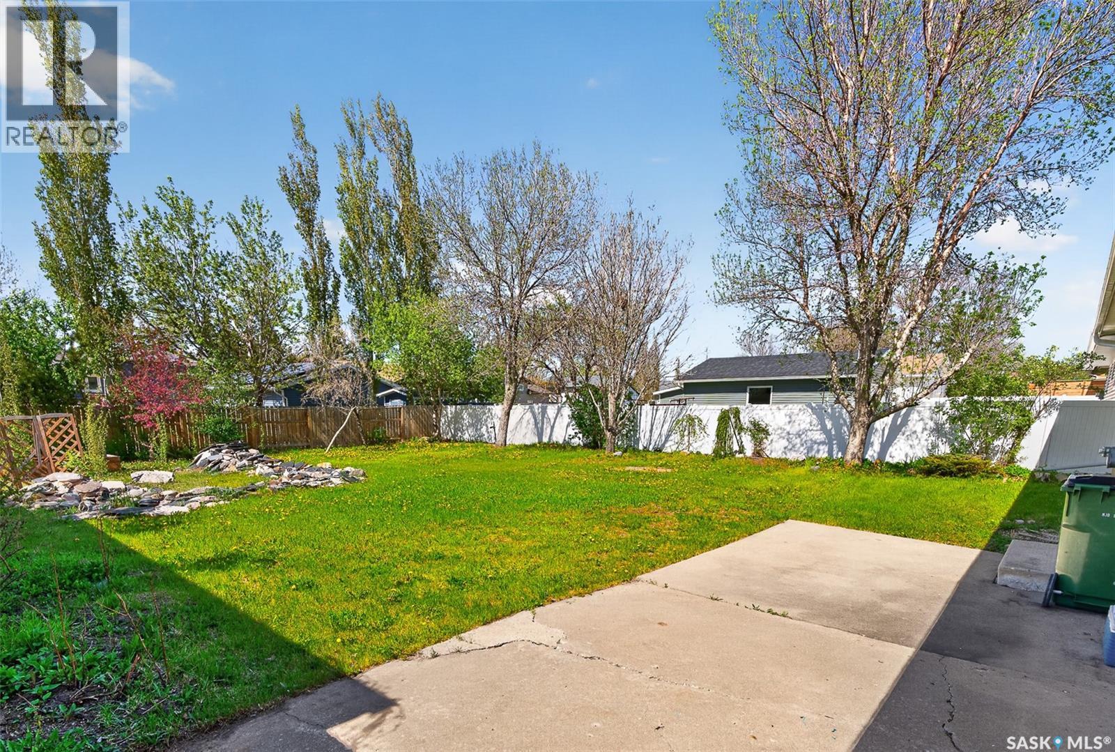22 Edelweiss Crescent, Moose Jaw, SK - Outdoor