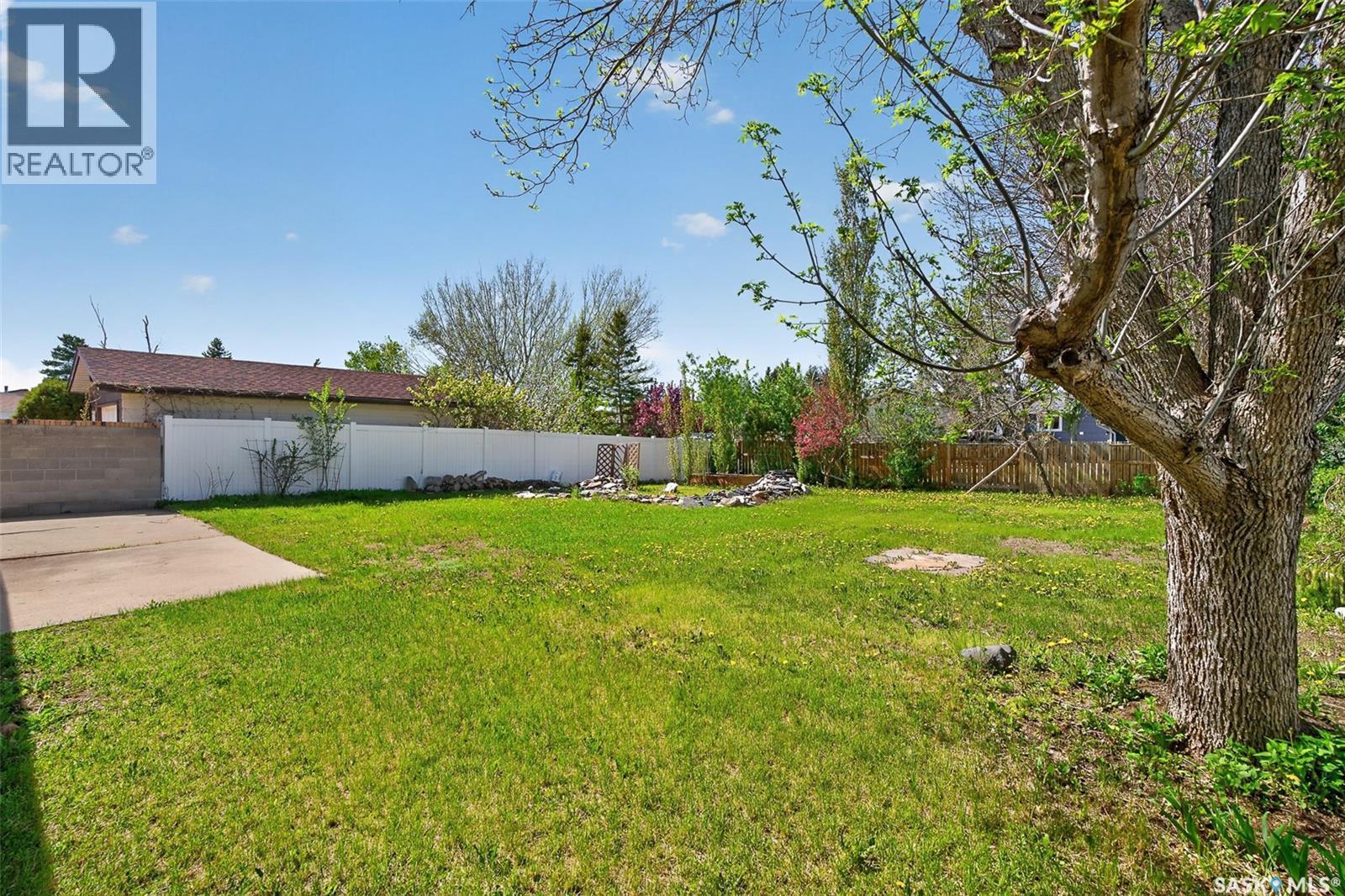 22 Edelweiss Crescent, Moose Jaw, SK - Outdoor