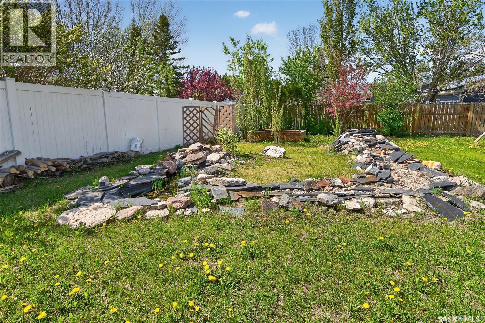 22 Edelweiss Crescent, Moose Jaw, SK - Outdoor