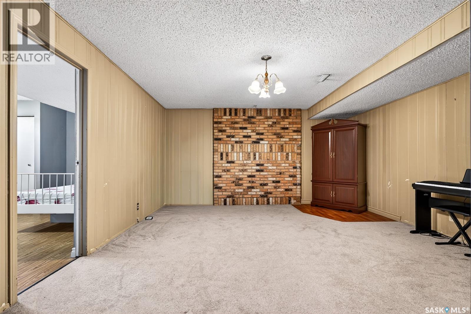 22 Edelweiss Crescent, Moose Jaw, SK - Indoor Photo Showing Other Room