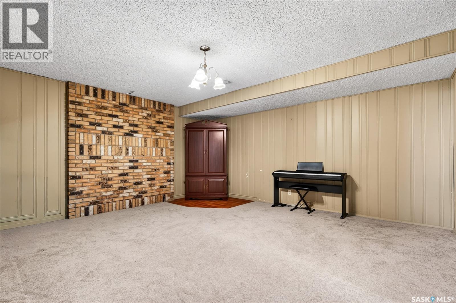 22 Edelweiss Crescent, Moose Jaw, SK - Indoor Photo Showing Other Room