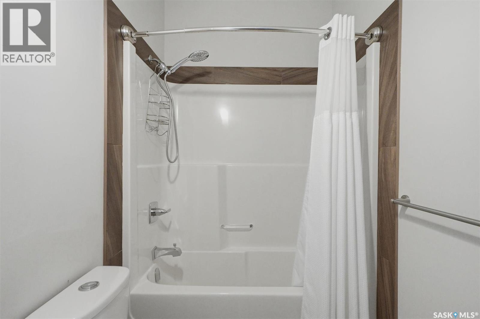 202 Bentley Court, Saskatoon, SK