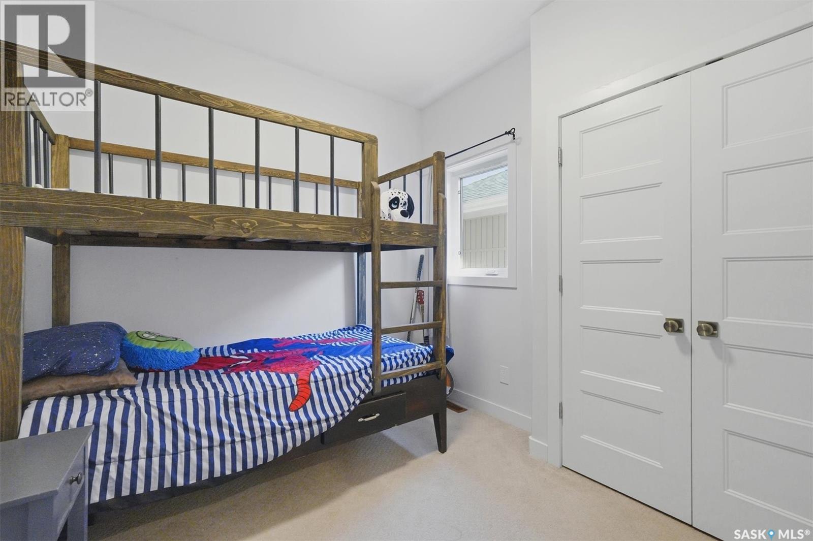 202 Bentley Court, Saskatoon, SK