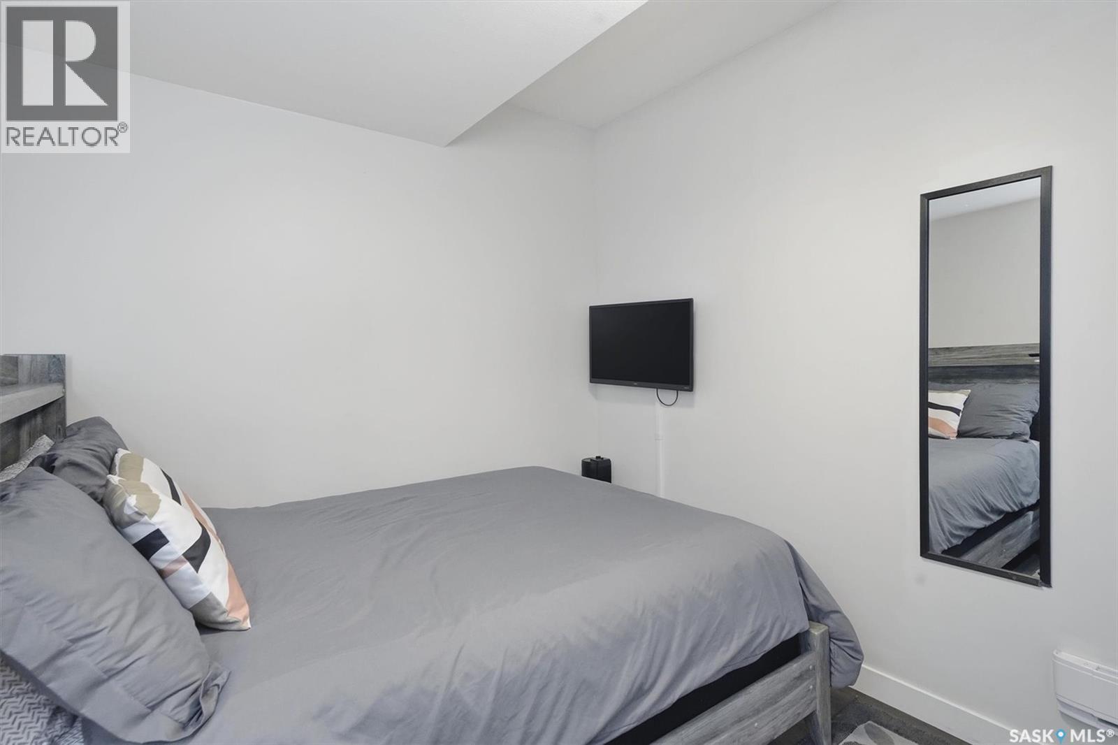 202 Bentley Court, Saskatoon, SK