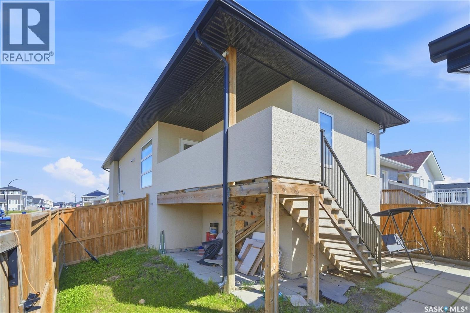 202 Bentley Court, Saskatoon, SK