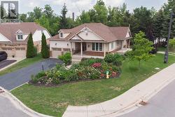 2 FALLINGBROOK CRESCENT Kawartha Lakes (Lindsay), ON K9V 2Z7