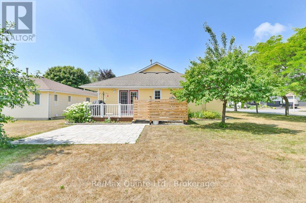 2 Heritage Drive, Prince Edward County (Wellington Ward), ON
