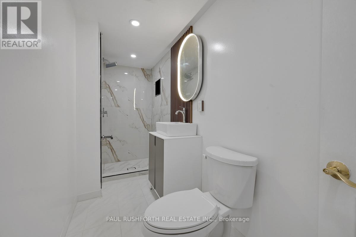 Apartment #2- 3 Piece Bathroom - 668 Fraser Avenue, Ottawa, ON - Indoor Photo Showing Laundry Room