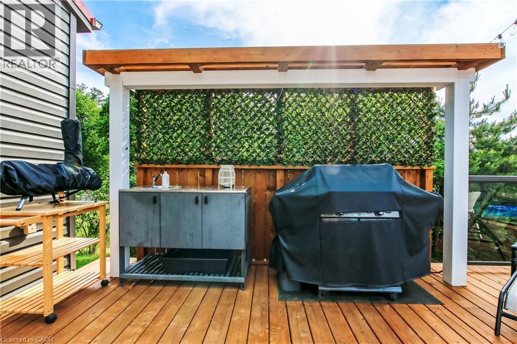 657 Windham Road 14 Road, Simcoe, ON - Outdoor With Deck Patio Veranda With Exterior