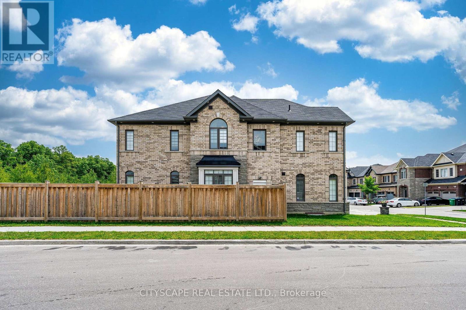 54 Ezra Crescent, Brampton, ON