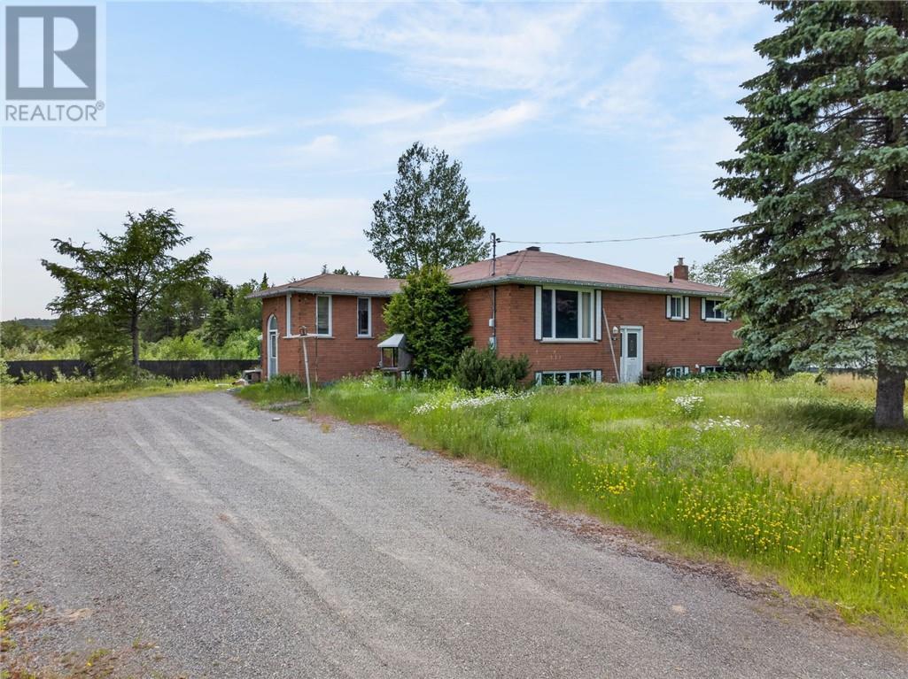 265 Bodson Drive E, Hanmer, ON