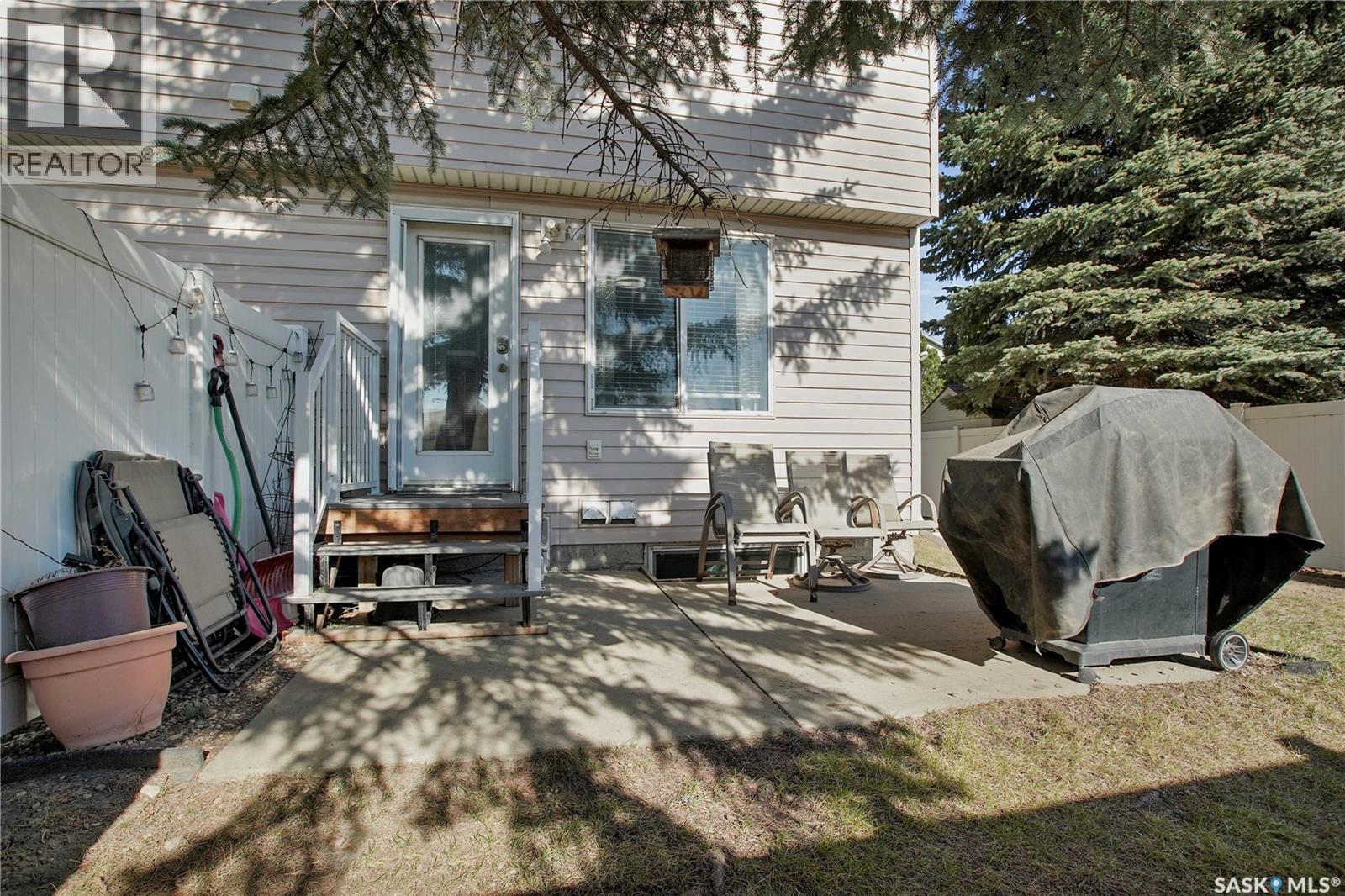 120 615 Mcwillie Avenue, Saskatoon, SK - Outdoor