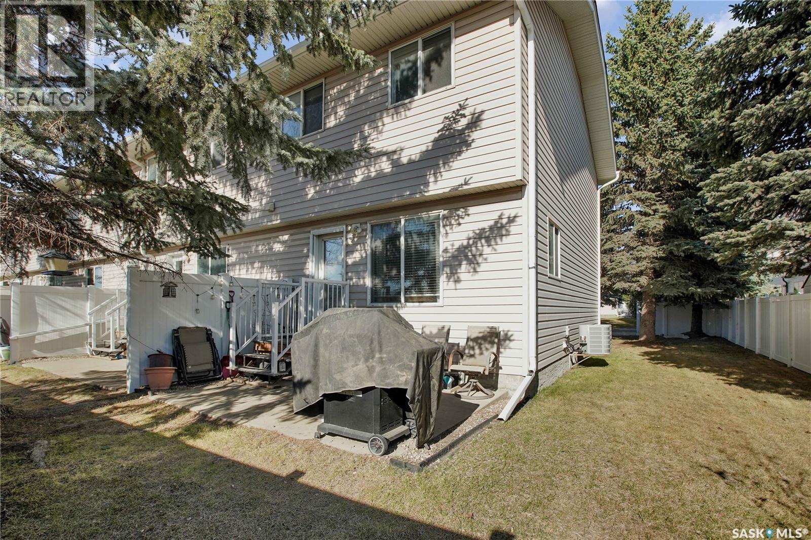 120 615 Mcwillie Avenue, Saskatoon, SK - Outdoor