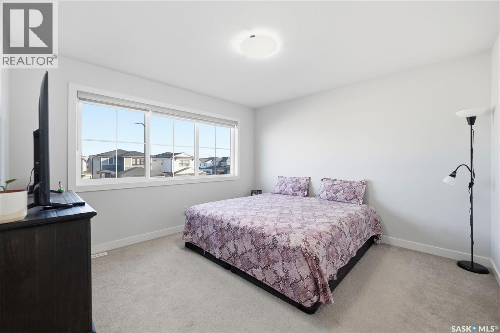 319 Skopik Crescent, Saskatoon, SK - Indoor Photo Showing Bedroom