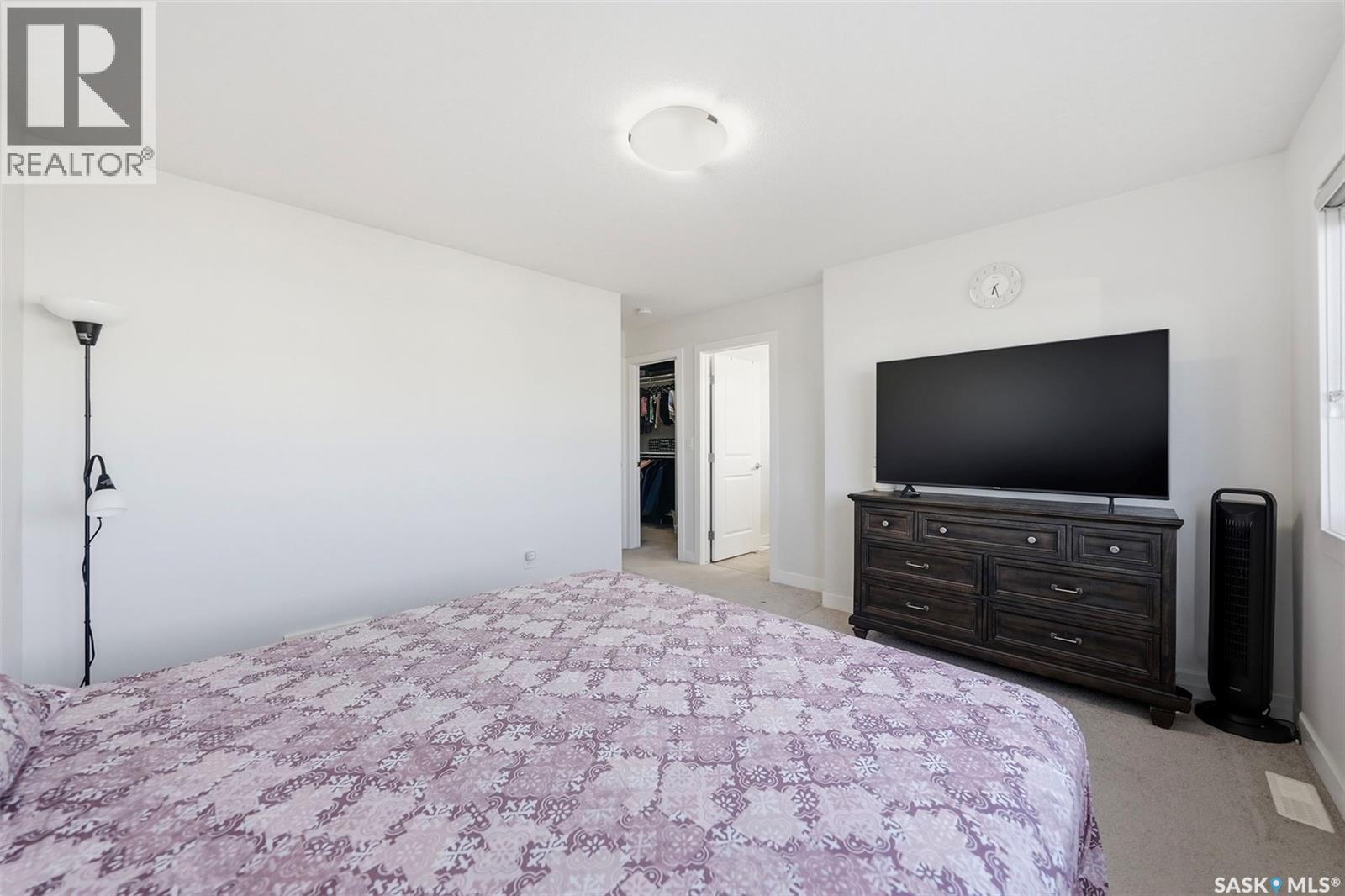 319 Skopik Crescent, Saskatoon, SK - Indoor Photo Showing Bedroom