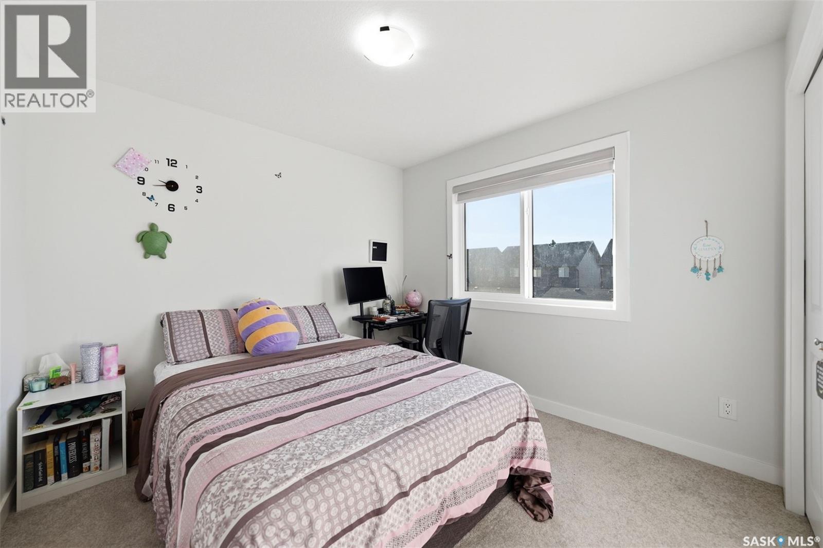 319 Skopik Crescent, Saskatoon, SK - Indoor Photo Showing Bedroom
