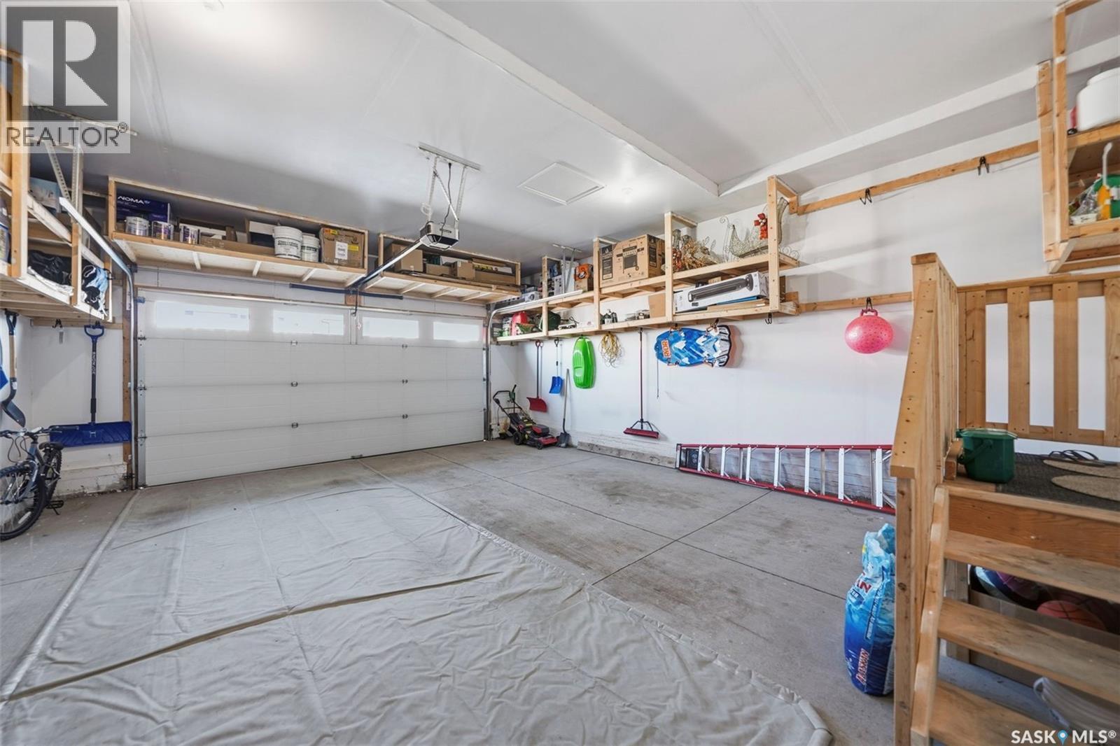 319 Skopik Crescent, Saskatoon, SK - Indoor Photo Showing Garage