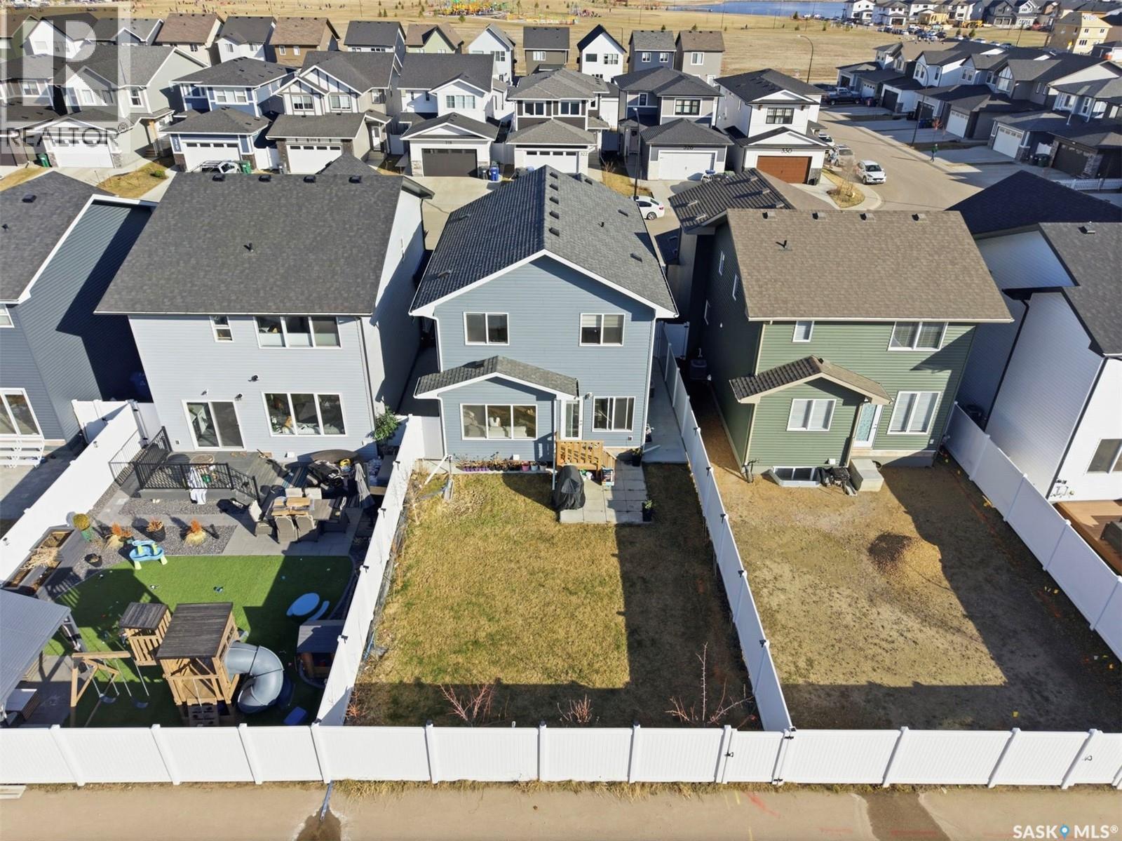 319 Skopik Crescent, Saskatoon, SK - Outdoor