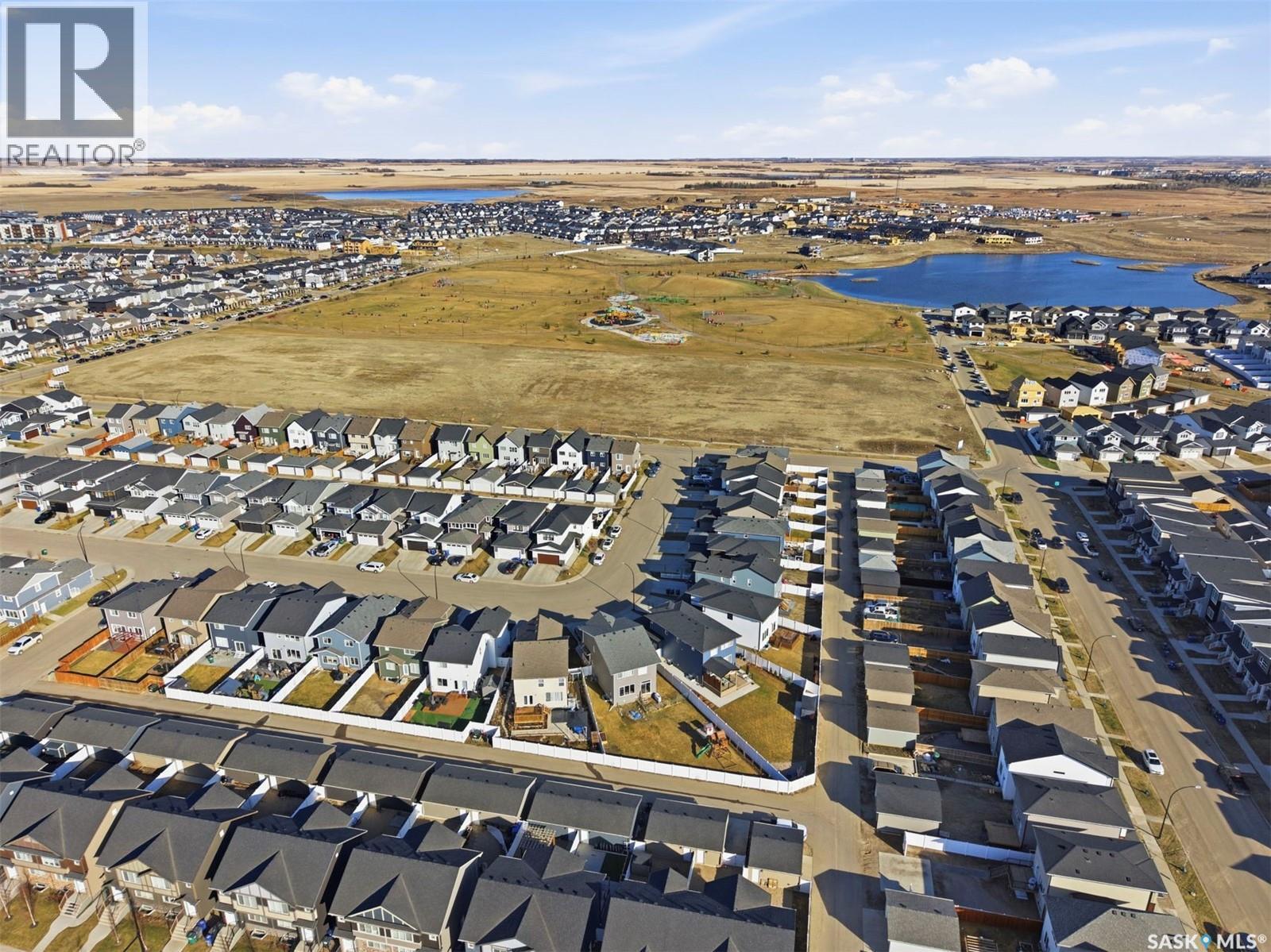 319 Skopik Crescent, Saskatoon, SK - Outdoor With View