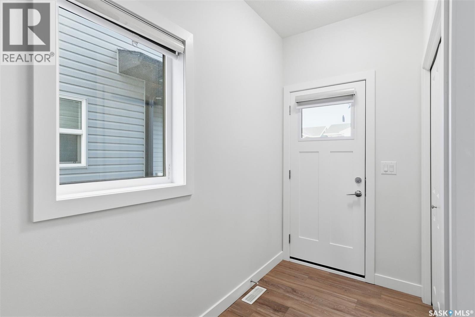 319 Skopik Crescent, Saskatoon, SK - Indoor Photo Showing Other Room