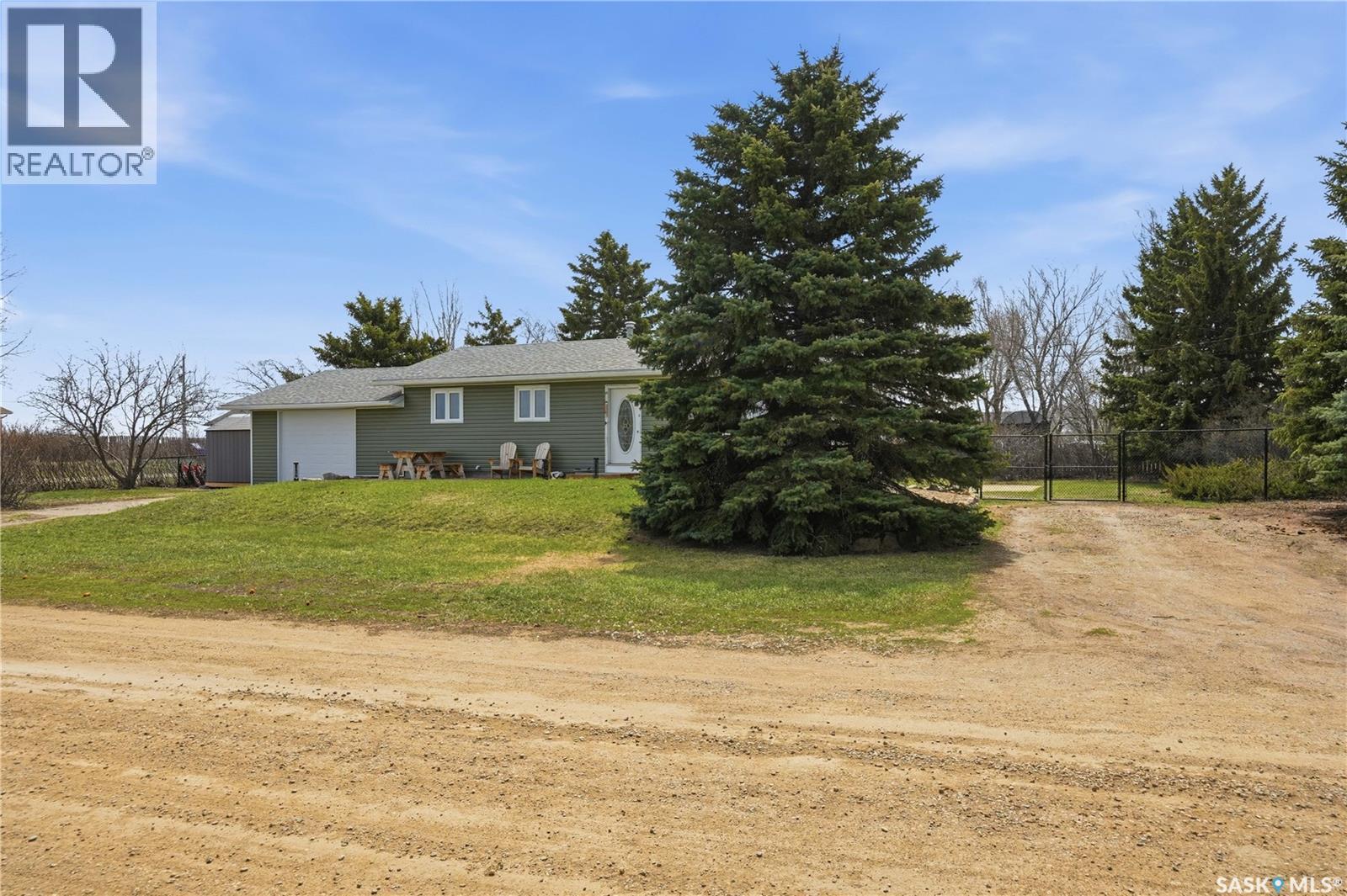 329 1St Avenue E, Mortlach, SK - Outdoor