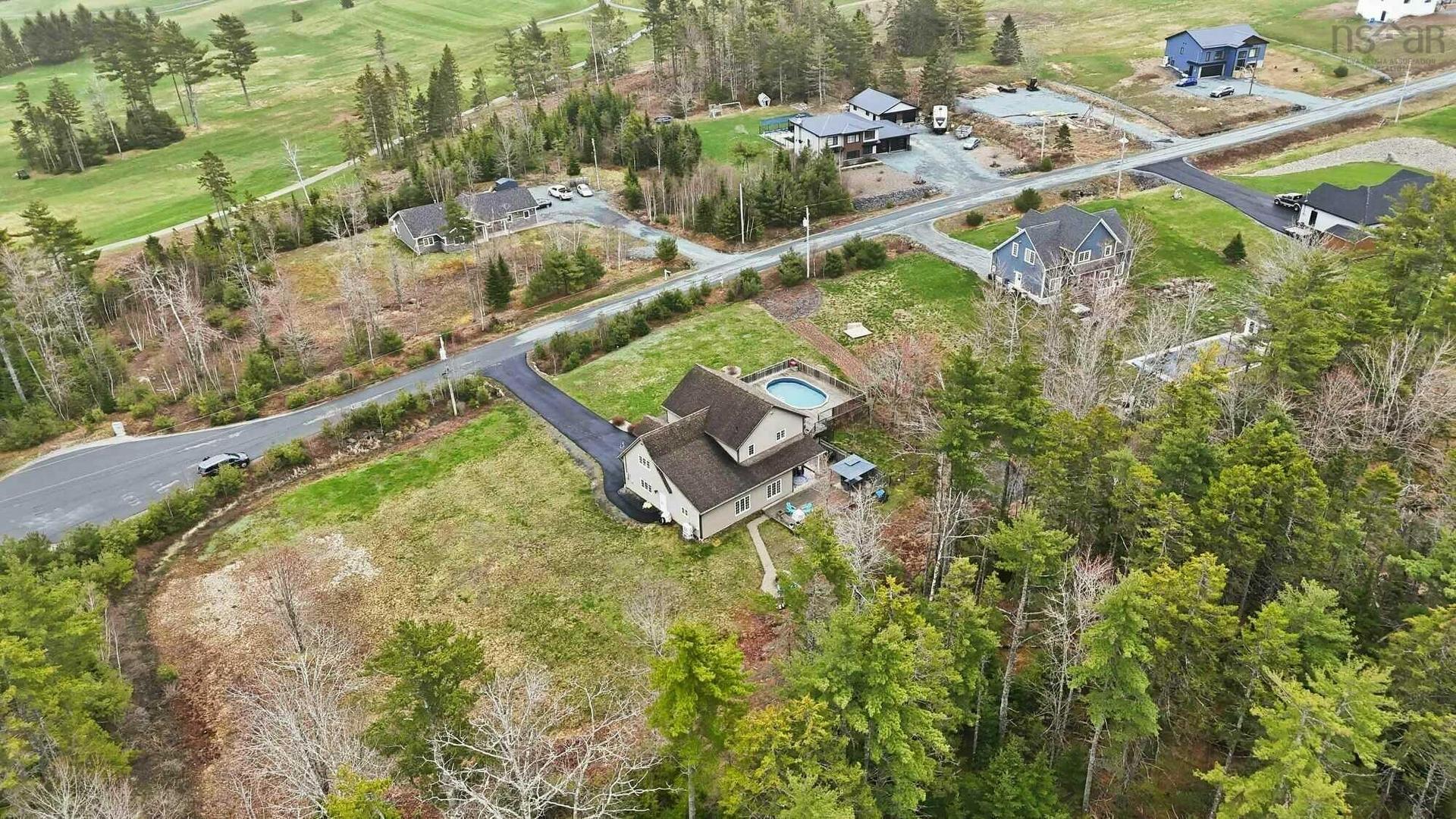 63 Danica Drive, Pine Grove, NS