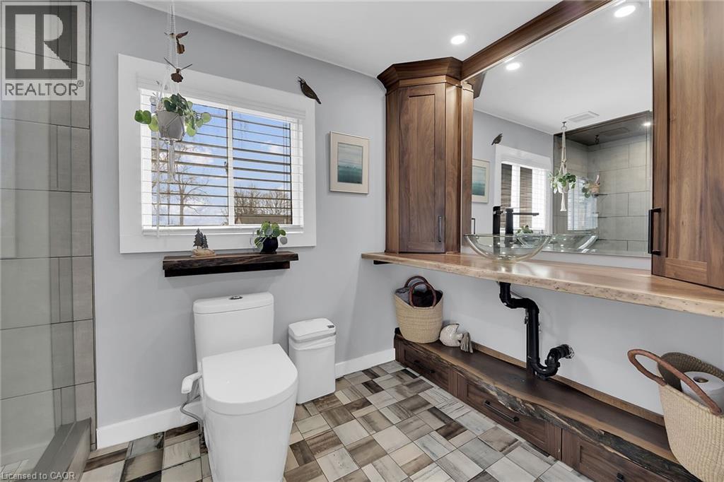 3 Wilcox Drive, Nanticoke, ON - Indoor Photo Showing Bathroom