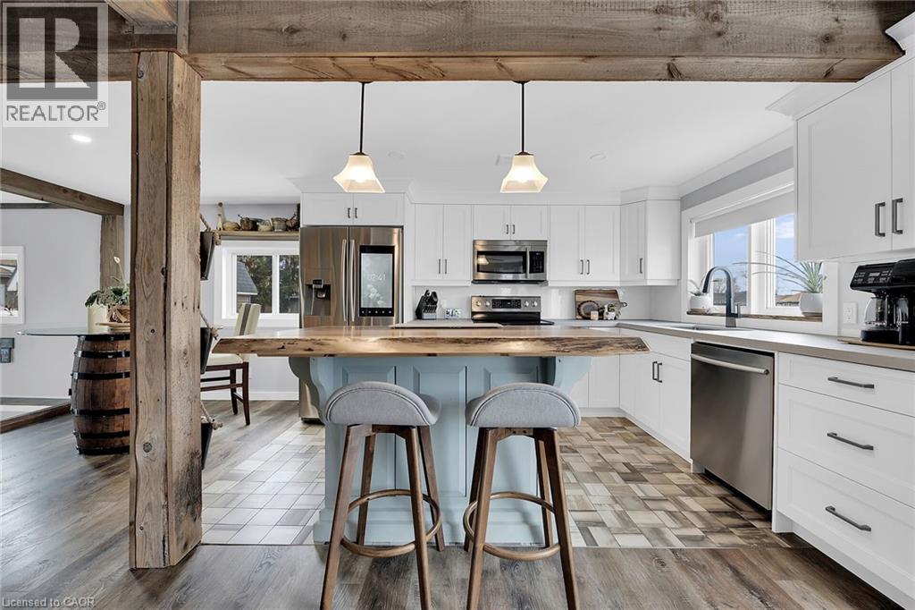 3 Wilcox Drive, Nanticoke, ON - Indoor Photo Showing Kitchen With Upgraded Kitchen