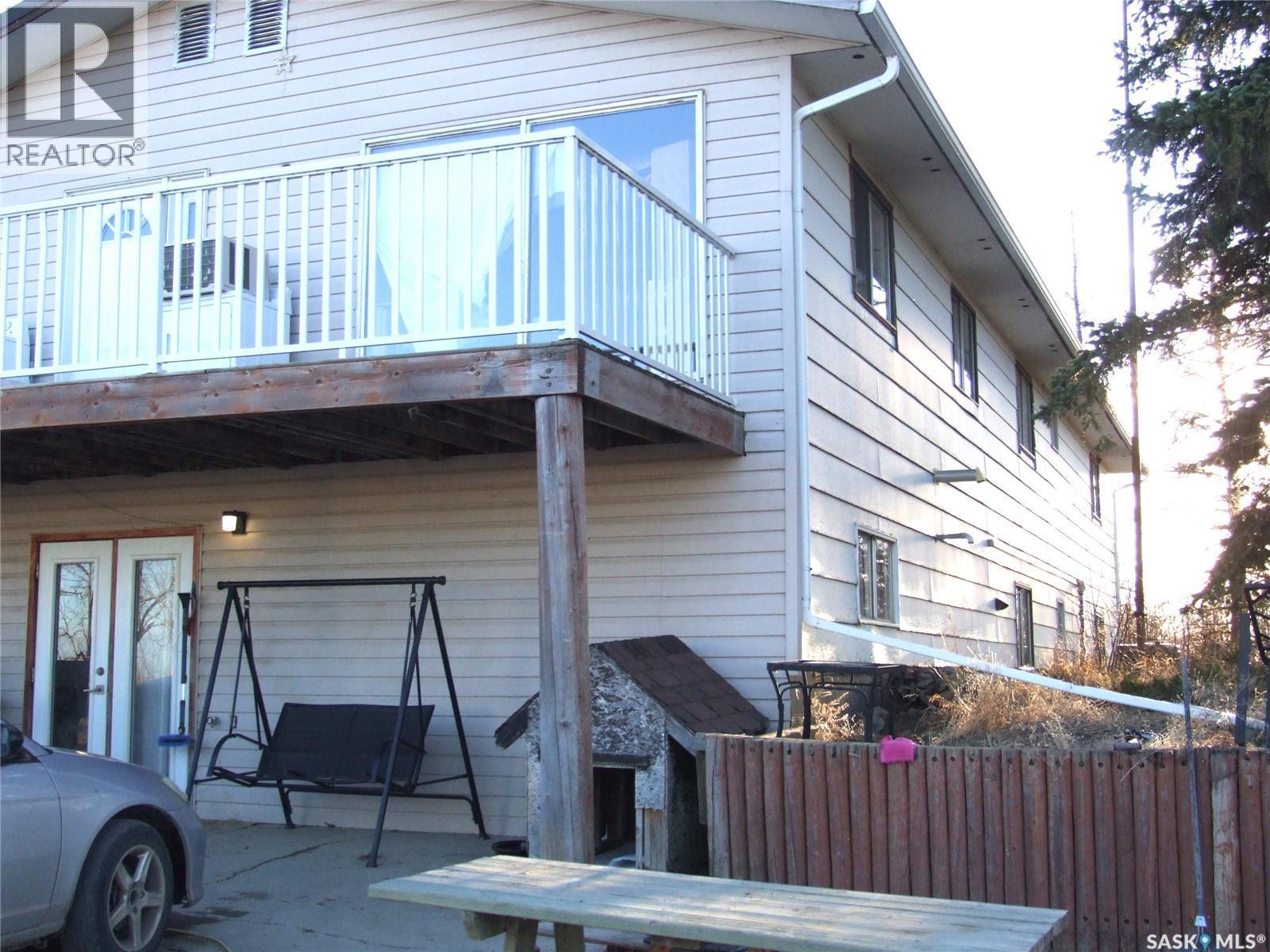 101 Railway Avenue, Lancer, SK - Outdoor With Exterior