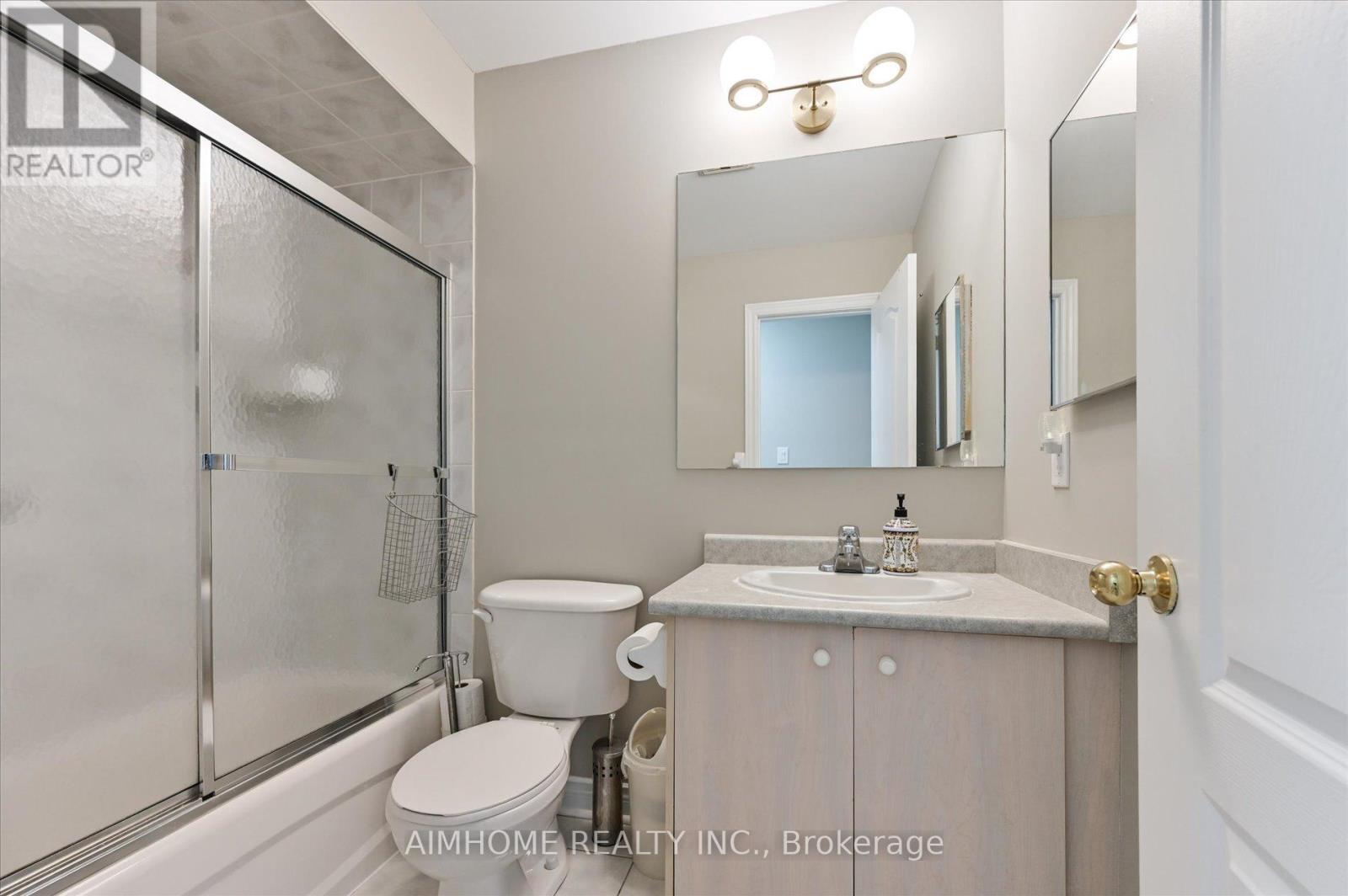12 Boxhill Road, Markham, ON - Indoor Photo Showing Bathroom