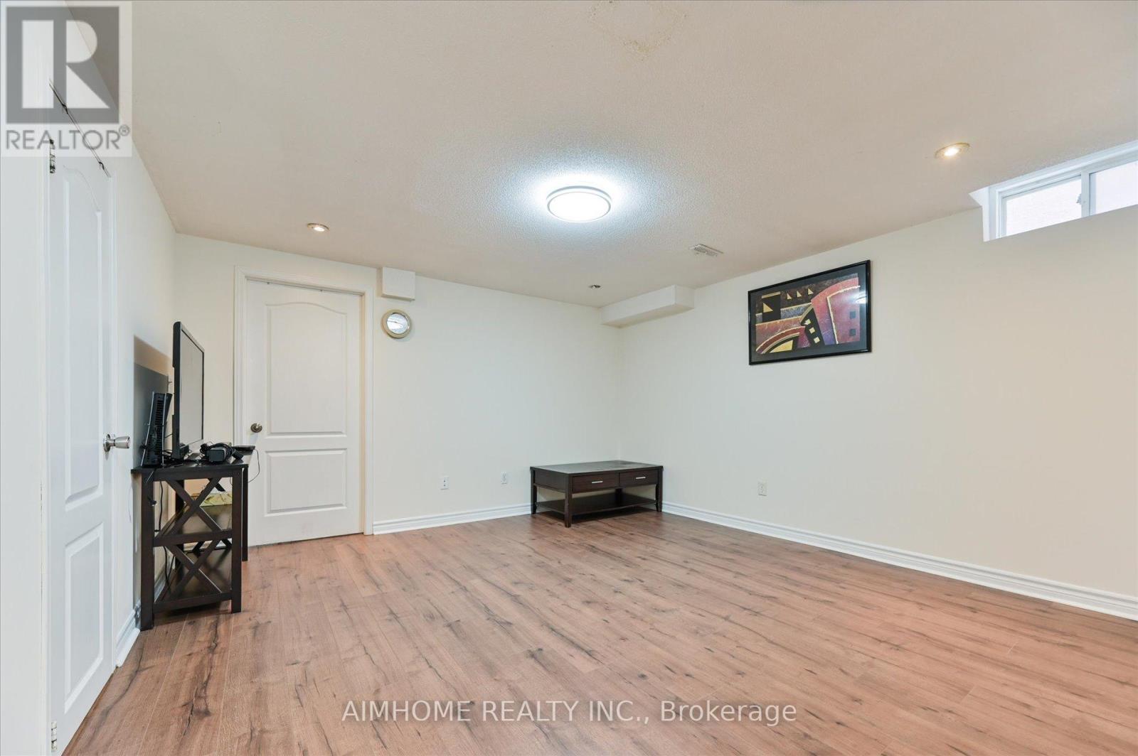 12 Boxhill Road, Markham, ON - Indoor
