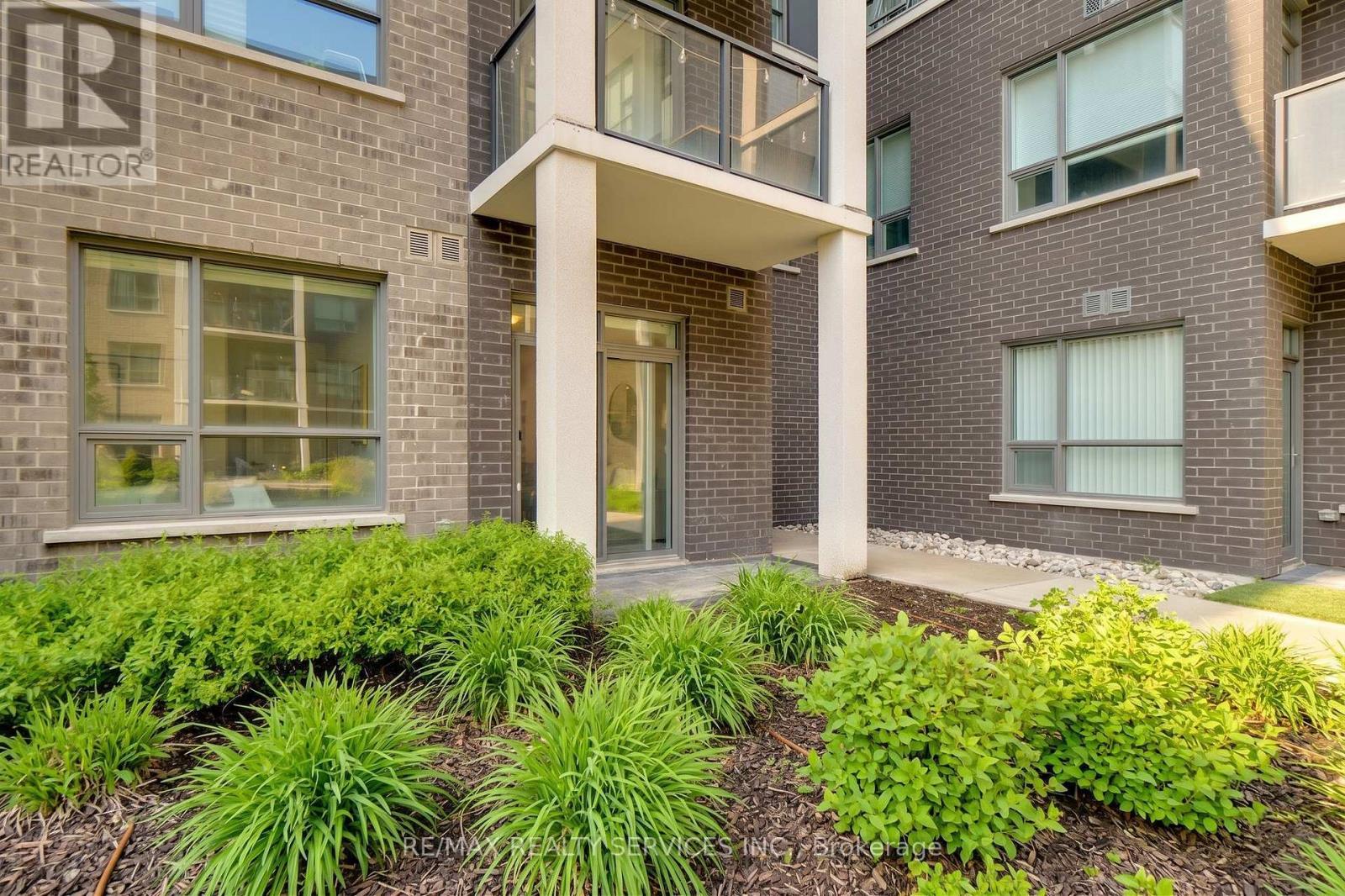 136 - 5055 Greenlane Road, Lincoln, ON - Outdoor With Facade