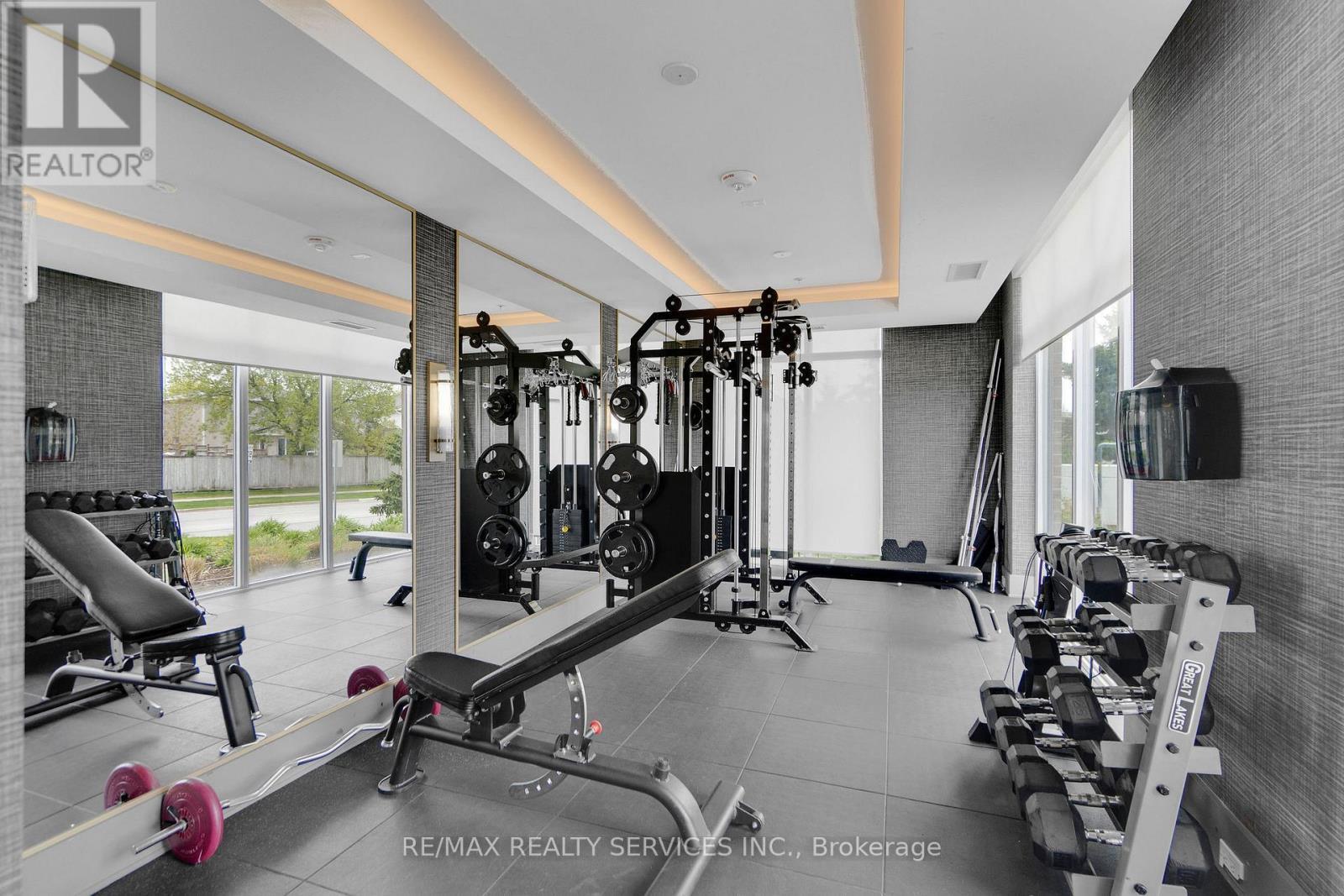 136 - 5055 Greenlane Road, Lincoln, ON - Indoor With Fireplace