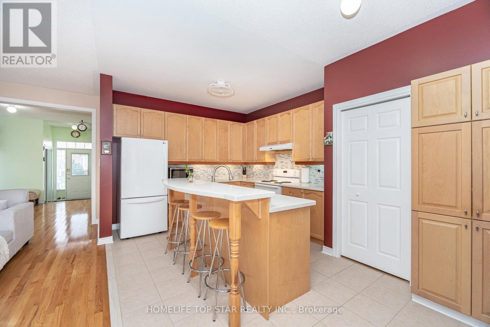 26 Delray Drive E, Markham, ON - Indoor Photo Showing Kitchen