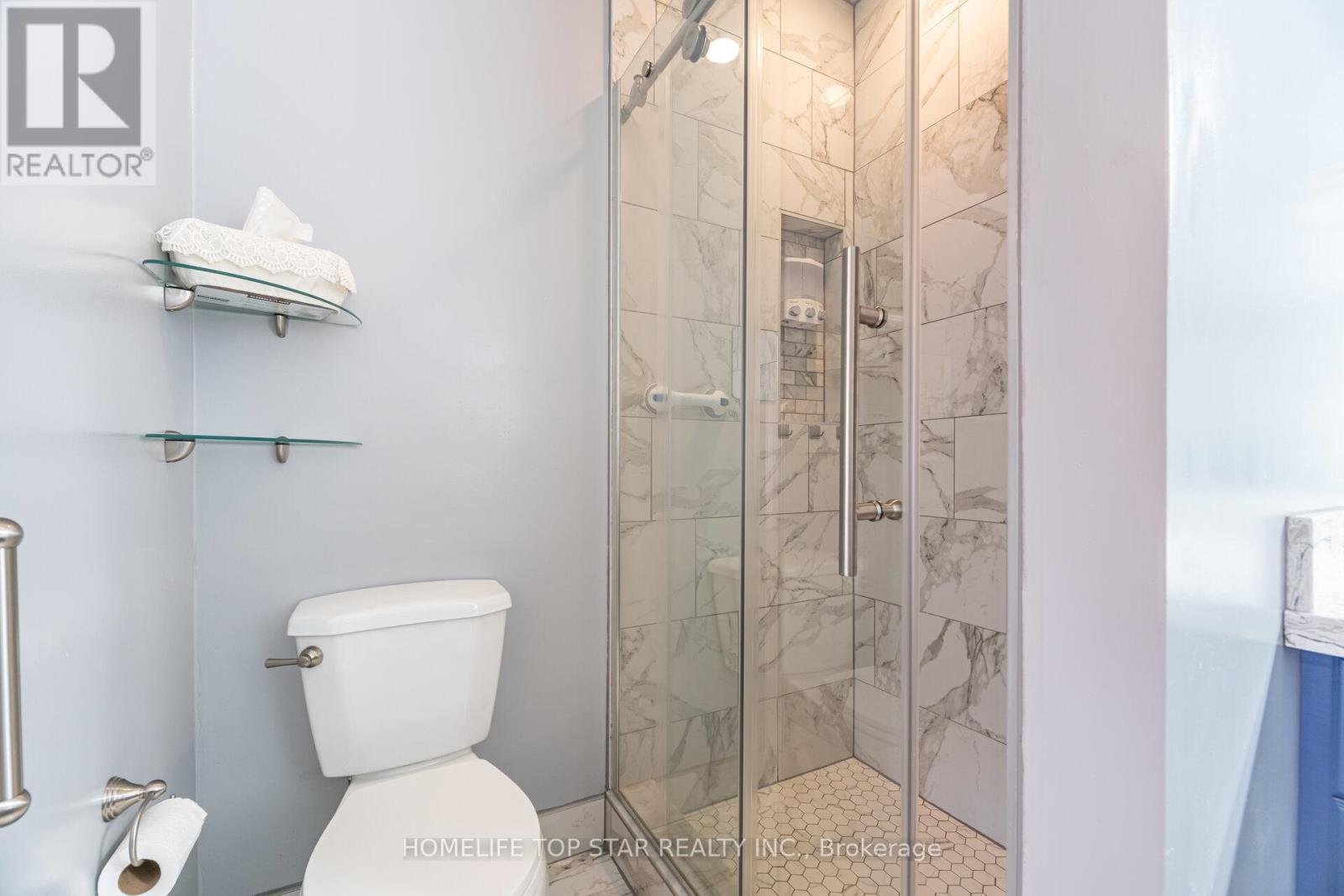 26 Delray Drive E, Markham, ON - Indoor Photo Showing Bathroom