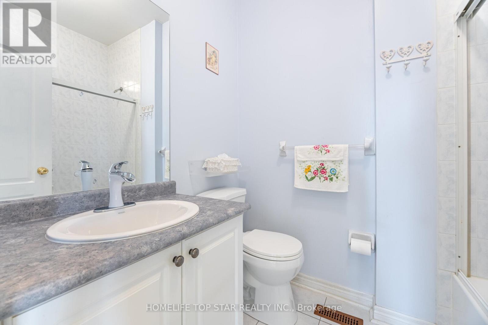 26 Delray Drive E, Markham, ON - Indoor Photo Showing Bathroom