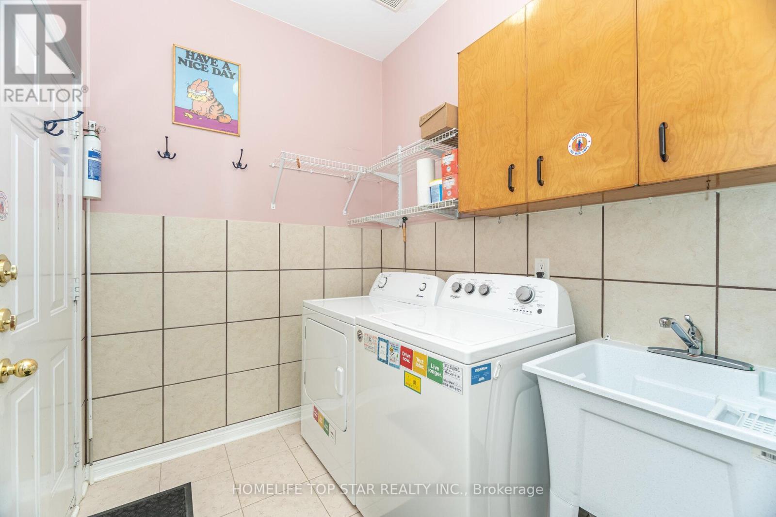 26 Delray Drive E, Markham, ON - Indoor Photo Showing Laundry Room