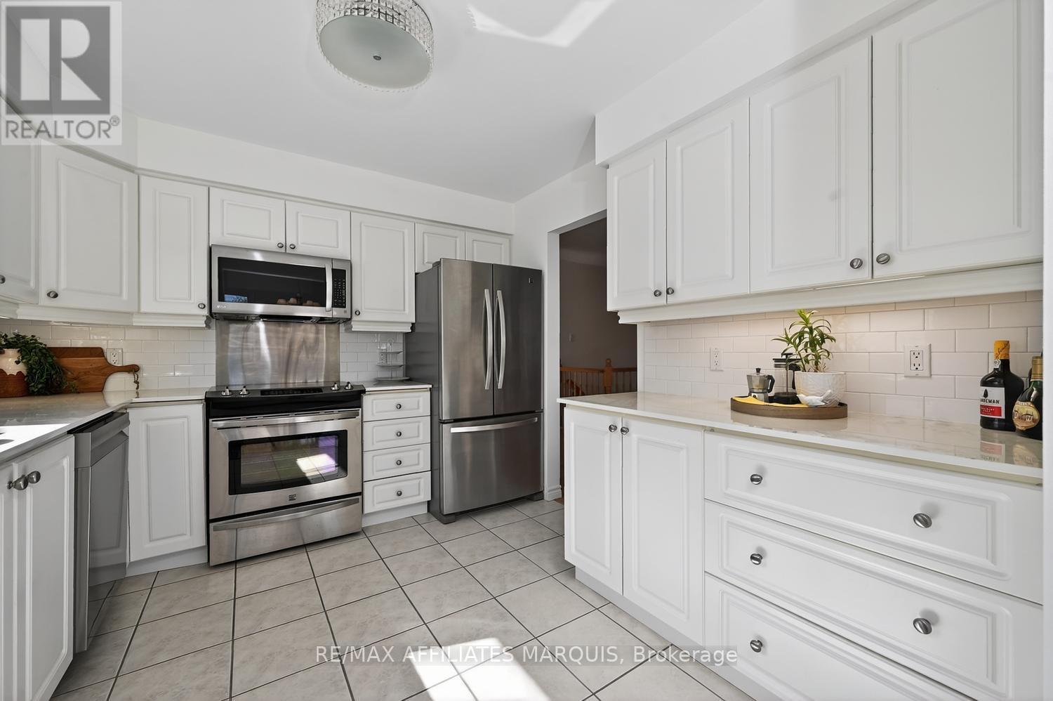 11 Decaria Boulevard, Perth, ON - Indoor Photo Showing Kitchen With Stainless Steel Kitchen