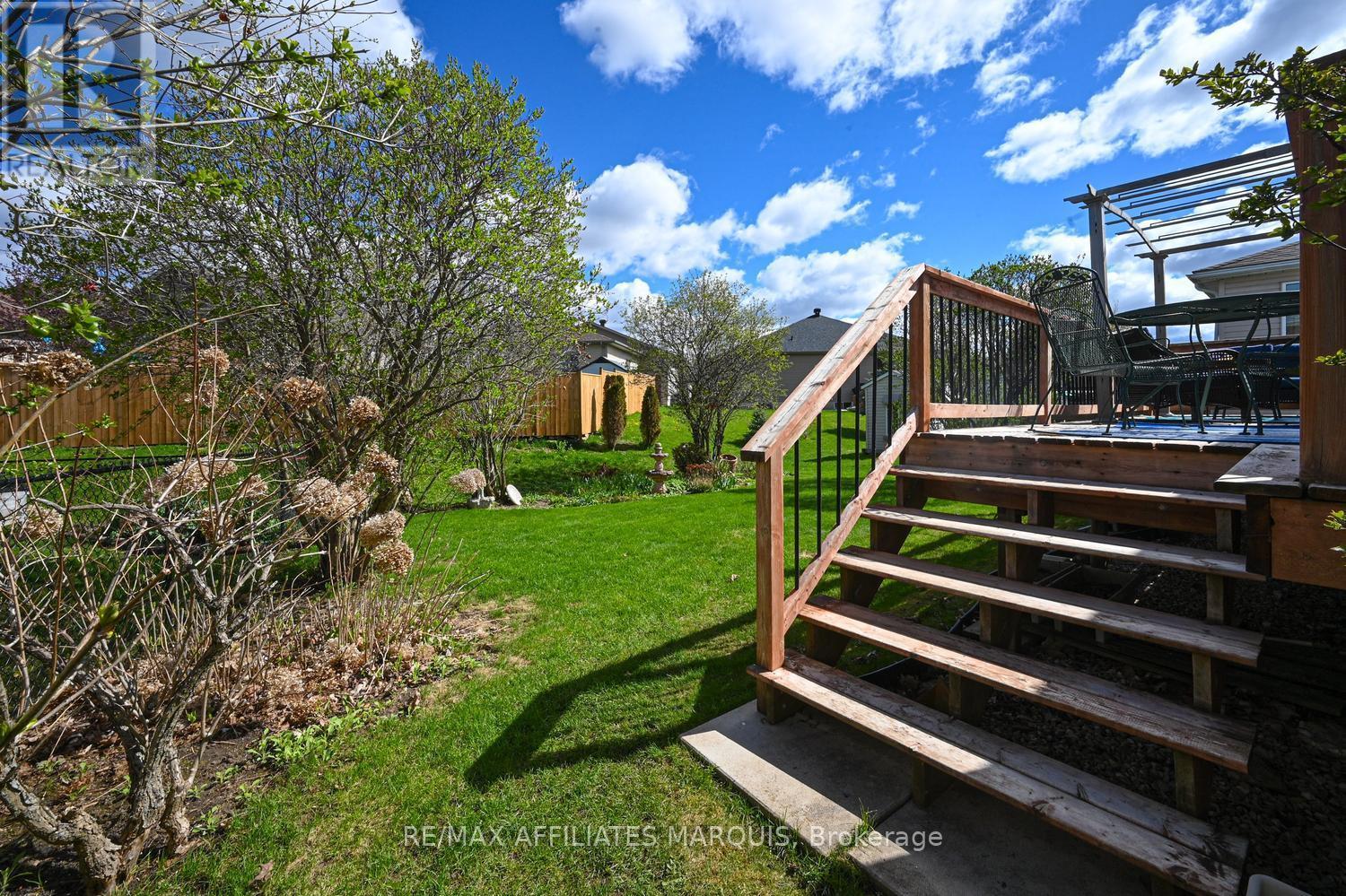 11 Decaria Boulevard, Perth, ON - Outdoor