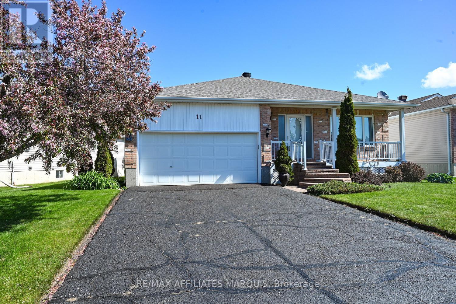 11 Decaria Boulevard, Perth, ON - Outdoor With Facade