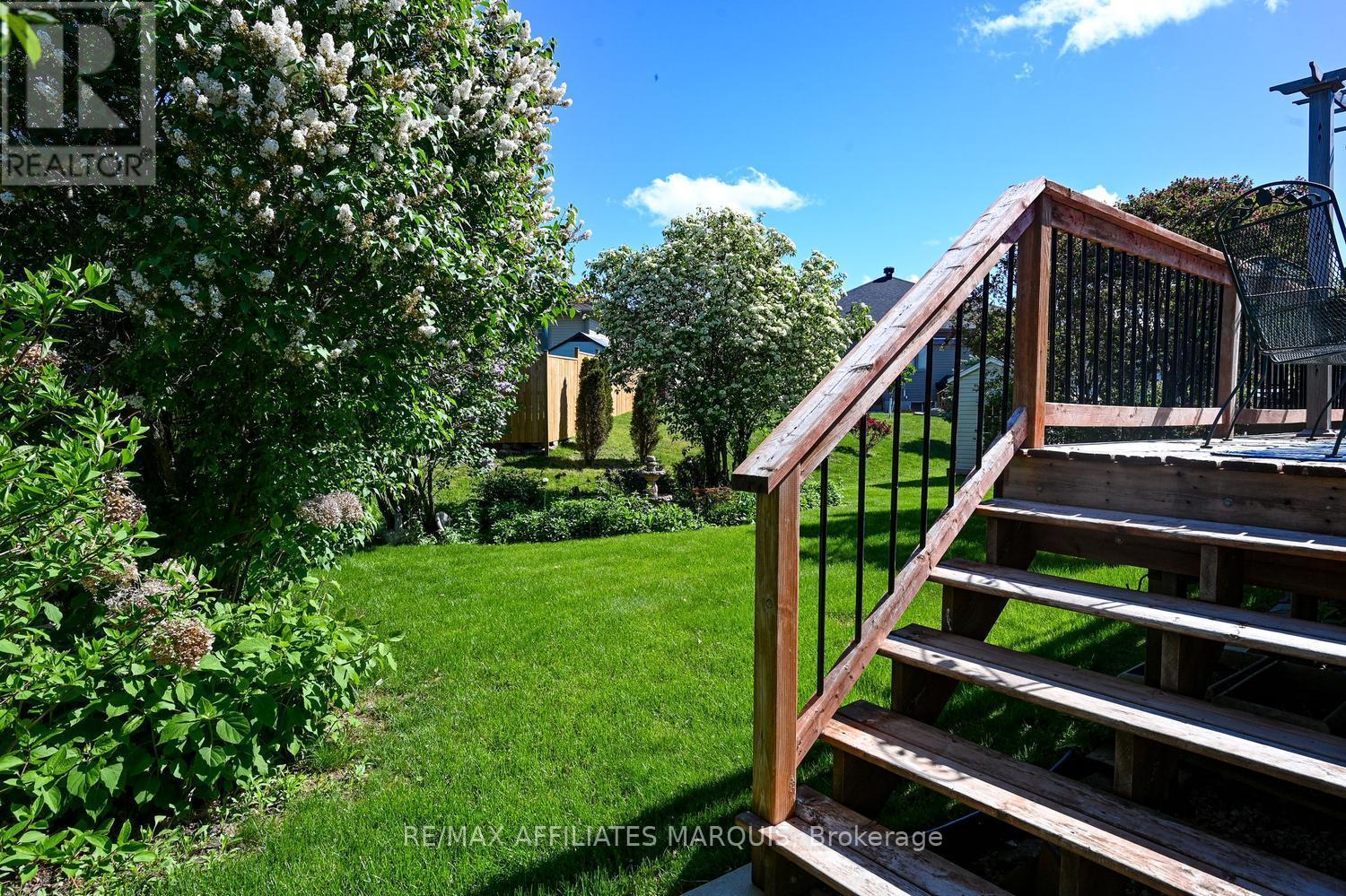 11 Decaria Boulevard, Perth, ON - Outdoor