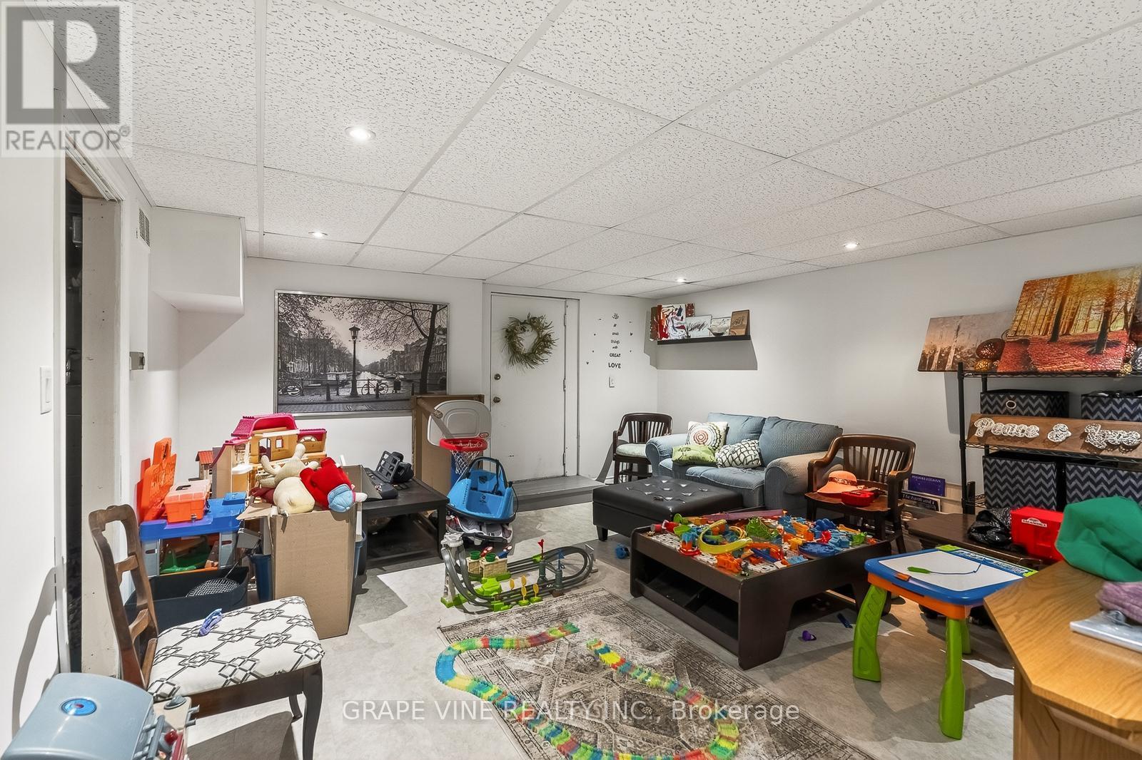 46 Macfarlane Road, Ottawa, ON - Indoor