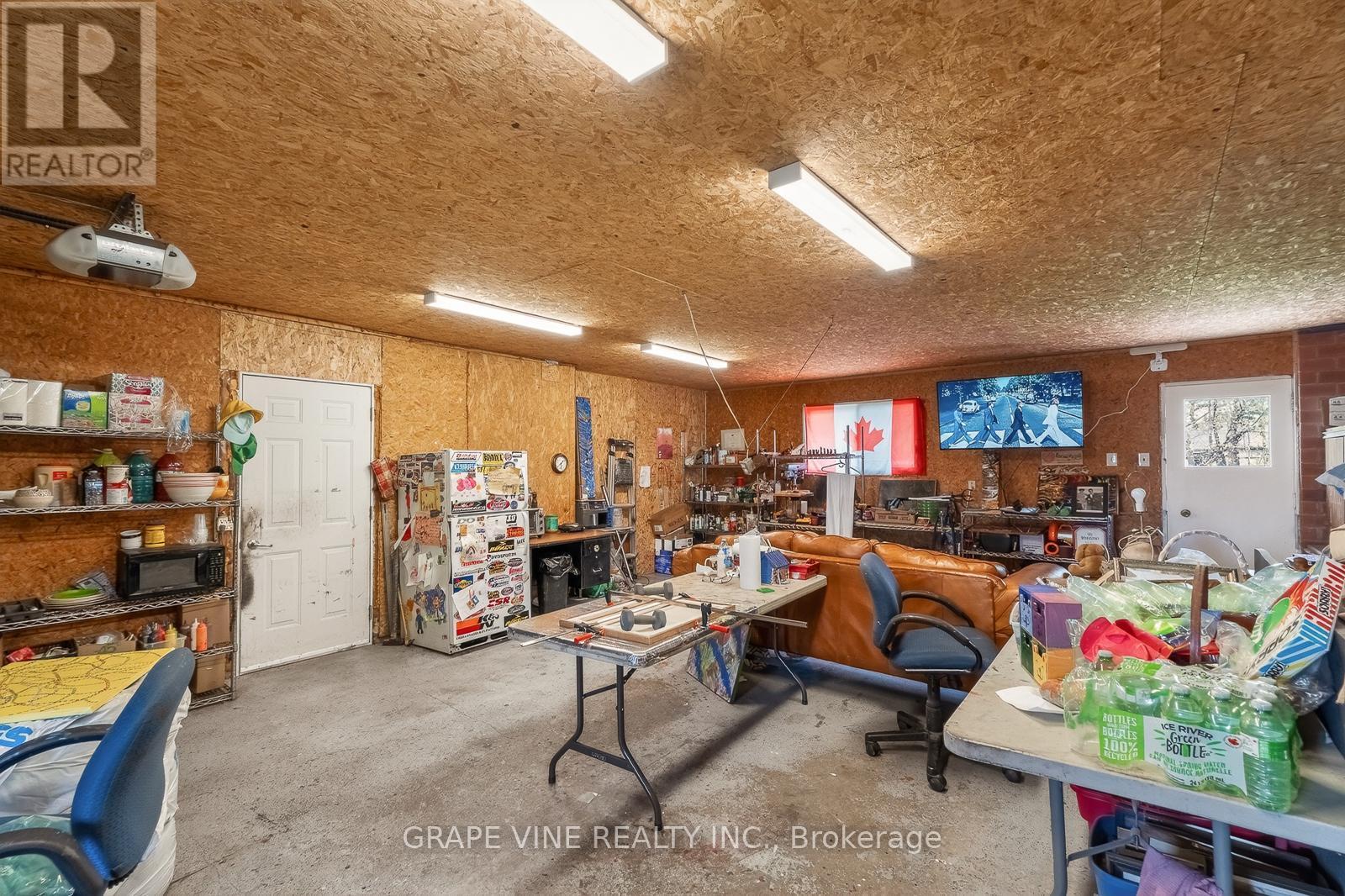 46 Macfarlane Road, Ottawa, ON - Indoor
