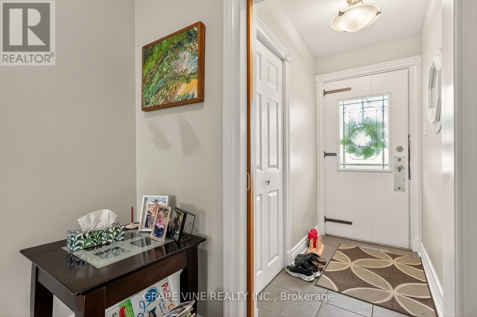 46 Macfarlane Road, Ottawa, ON - Indoor Photo Showing Other Room