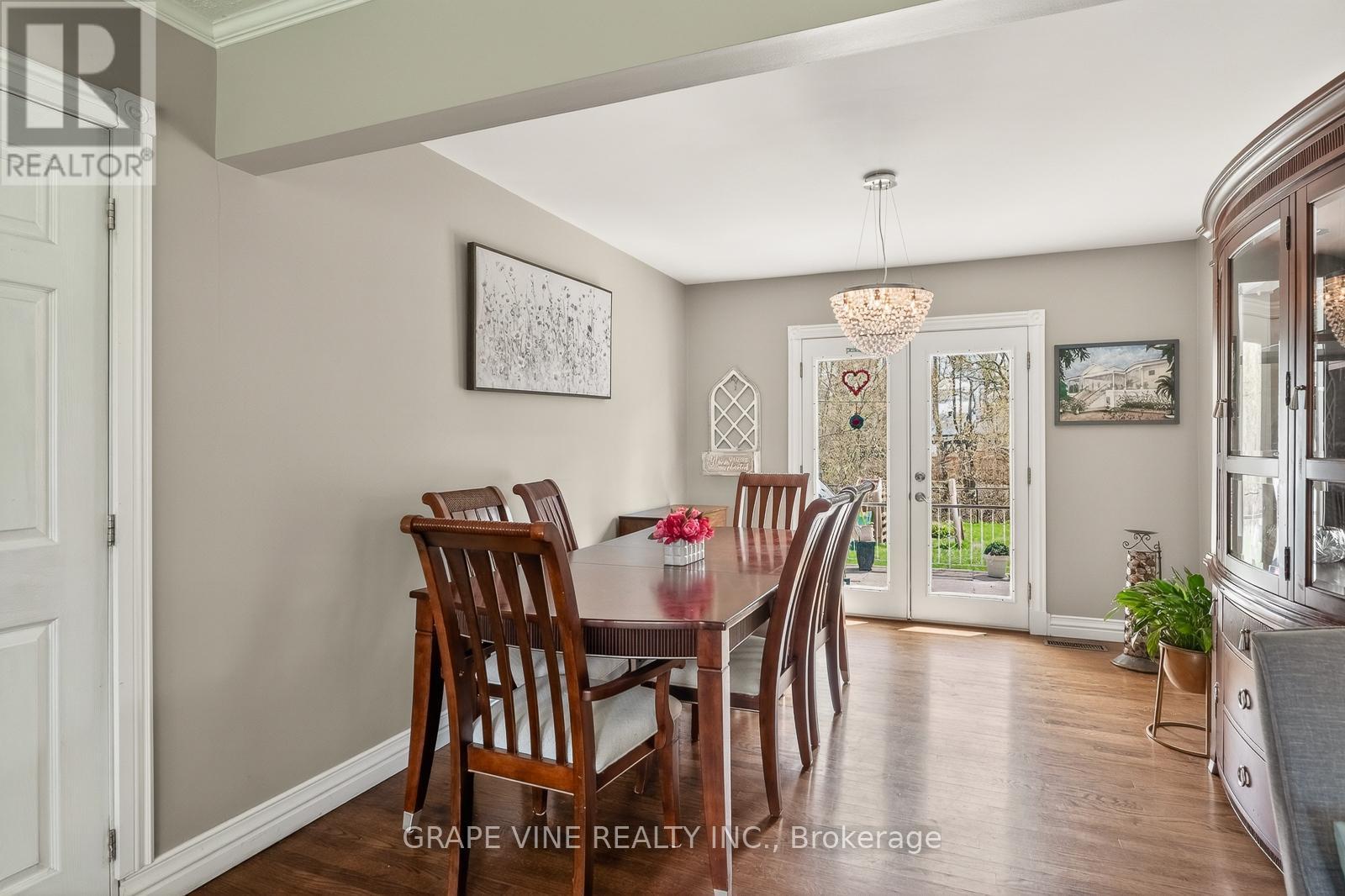 46 Macfarlane Road, Ottawa, ON - Indoor Photo Showing Dining Room