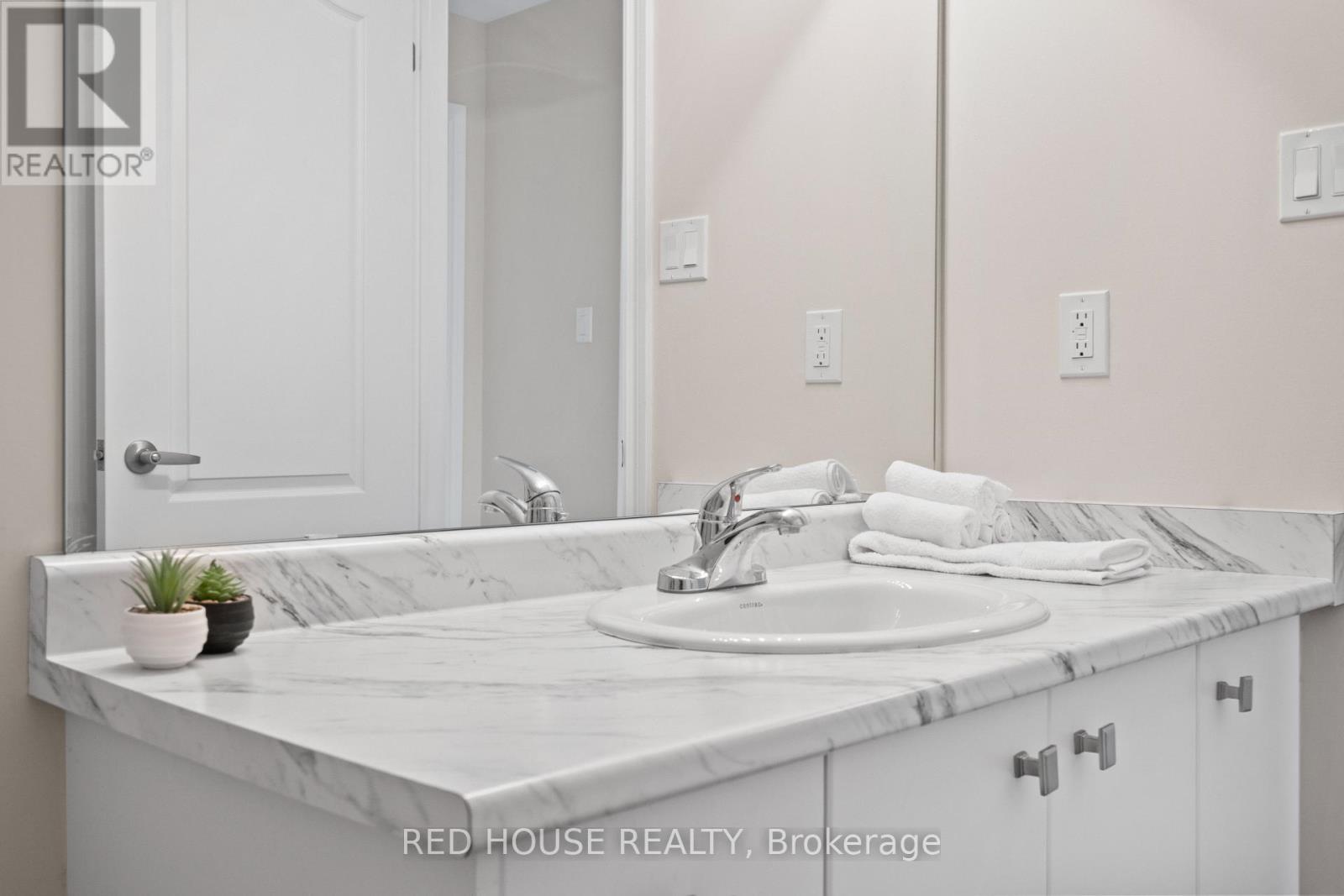 46 Dolobram Trail, Brampton, ON - Indoor Photo Showing Bathroom