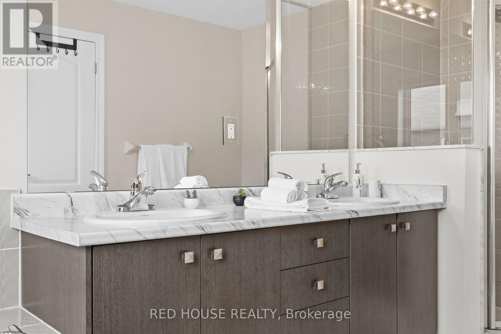 46 Dolobram Trail, Brampton, ON - Indoor Photo Showing Bathroom