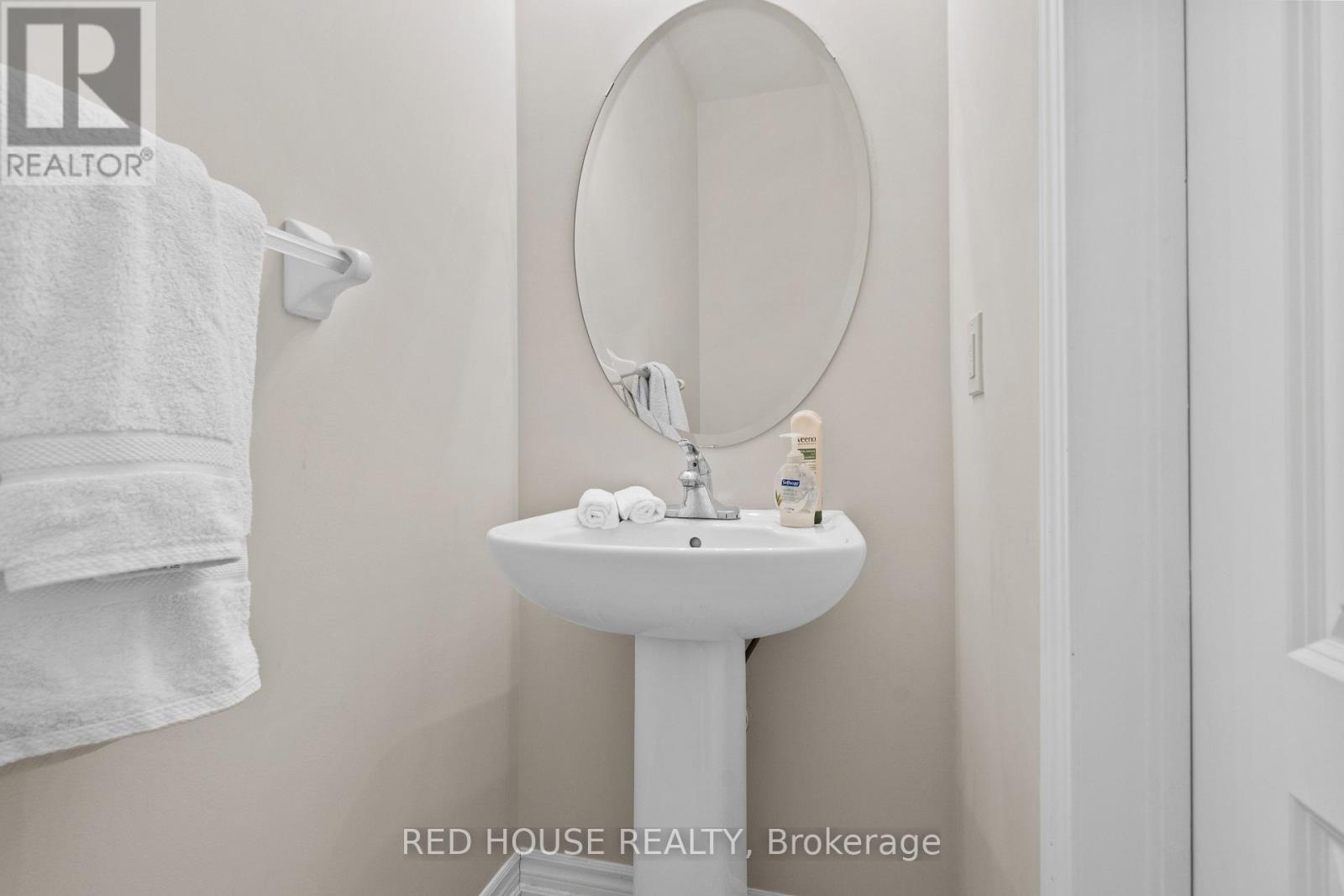 46 Dolobram Trail, Brampton, ON - Indoor Photo Showing Bathroom
