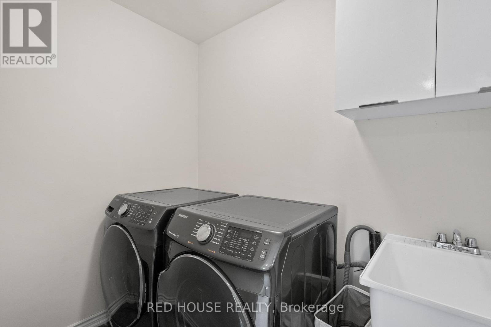 46 Dolobram Trail, Brampton, ON - Indoor Photo Showing Laundry Room