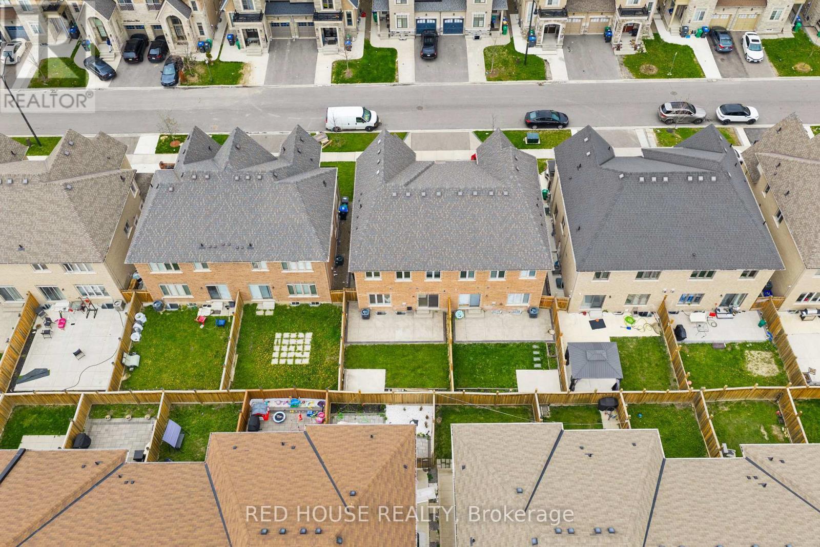 46 Dolobram Trail, Brampton, ON - With View